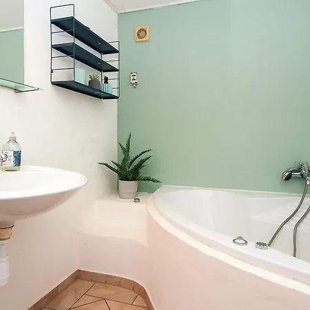 2 Person In Ferienhaus *